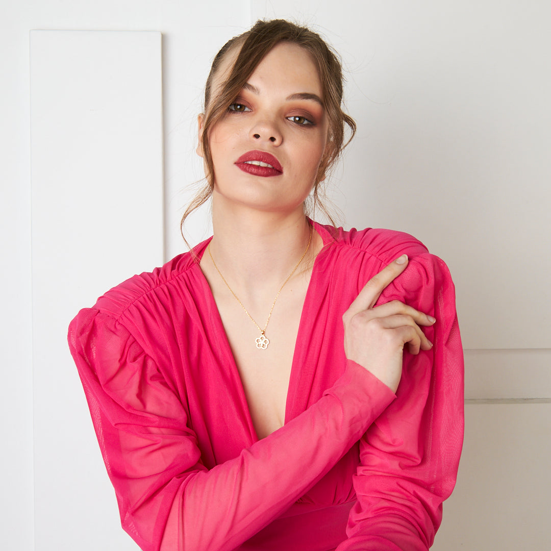 Flower-Looking Necklace - 925 SILVER