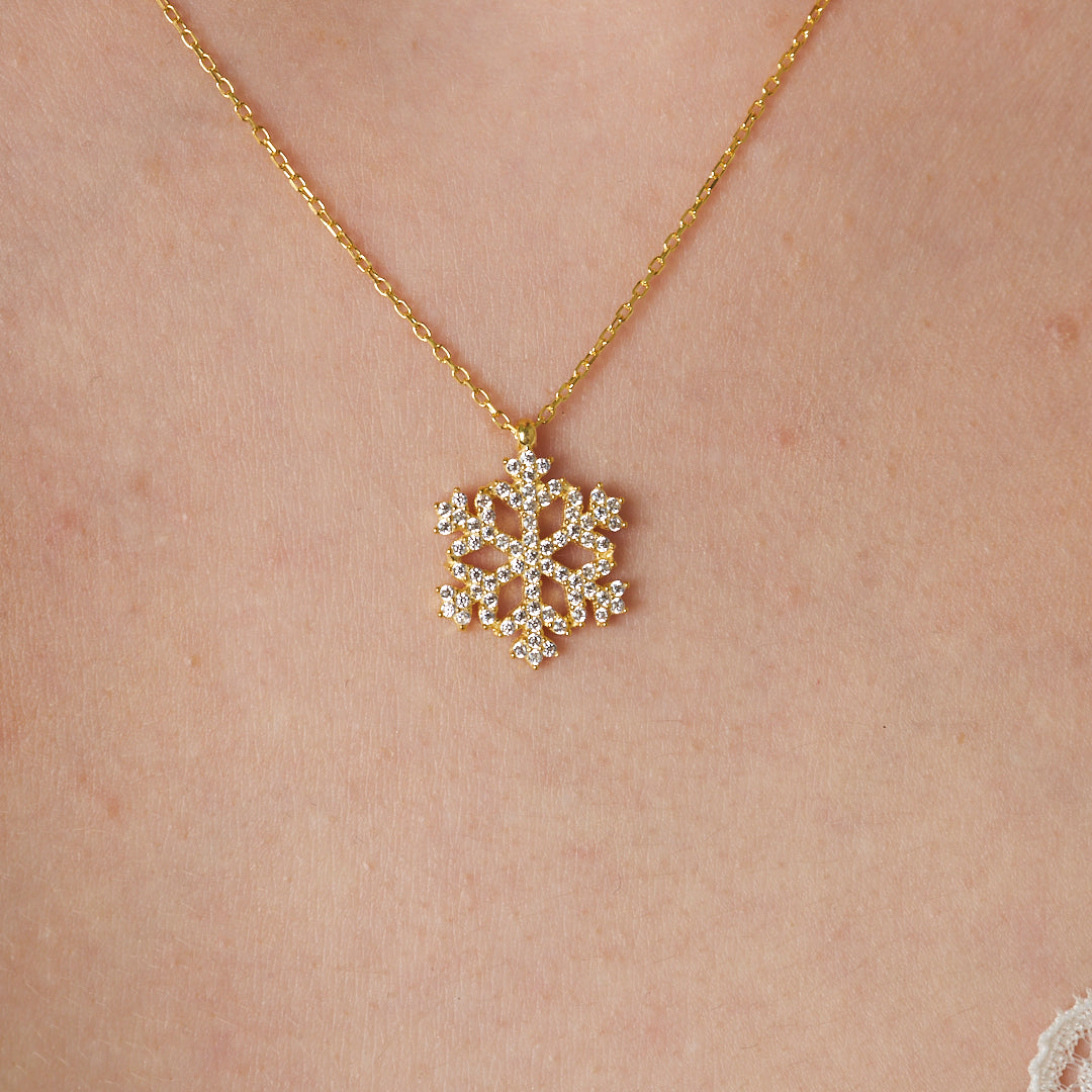 Classic Snowflake Necklace - 925 Silver