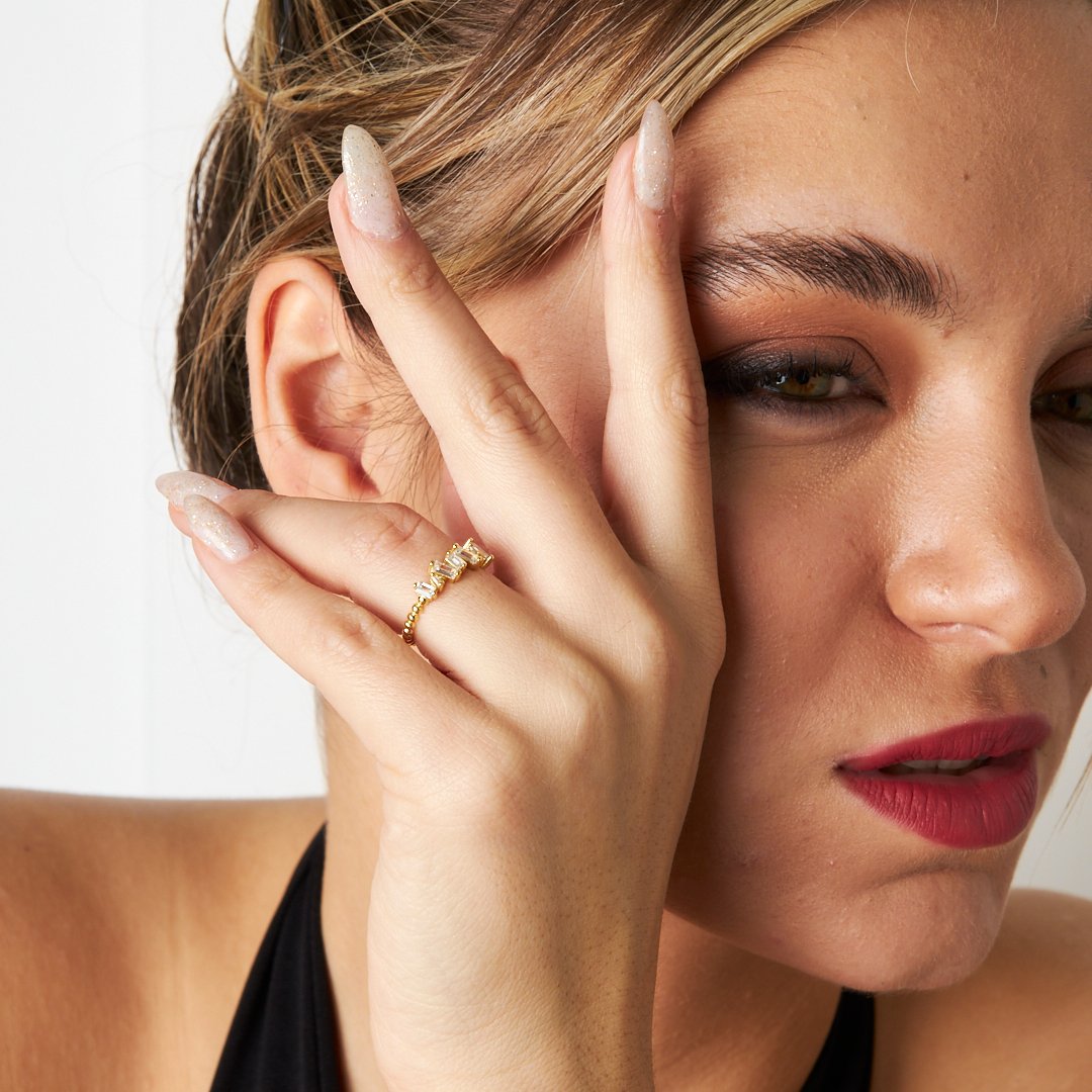 Elegant Baguette Diamond Ring - 925 SILVER