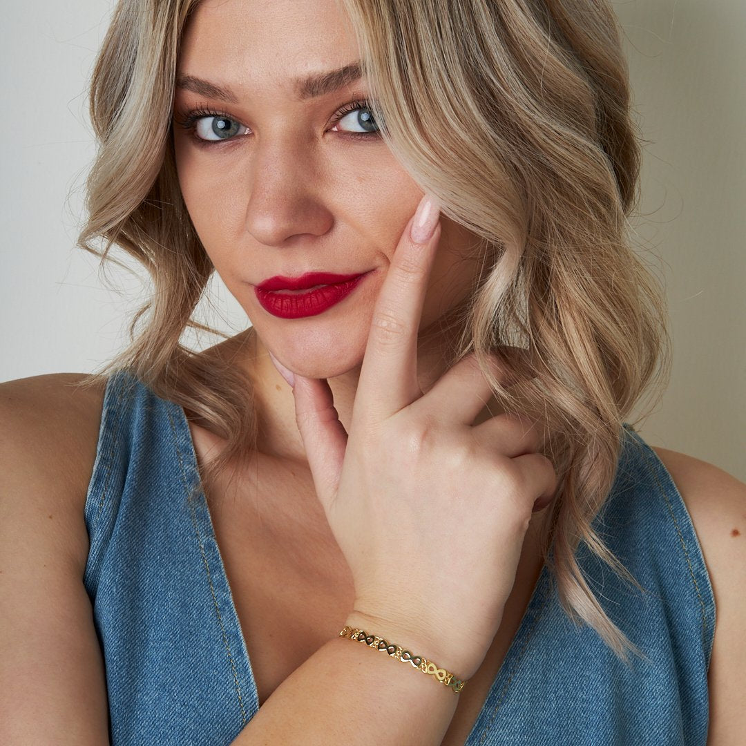 Infinite Row Bracelet - 925 SILVER