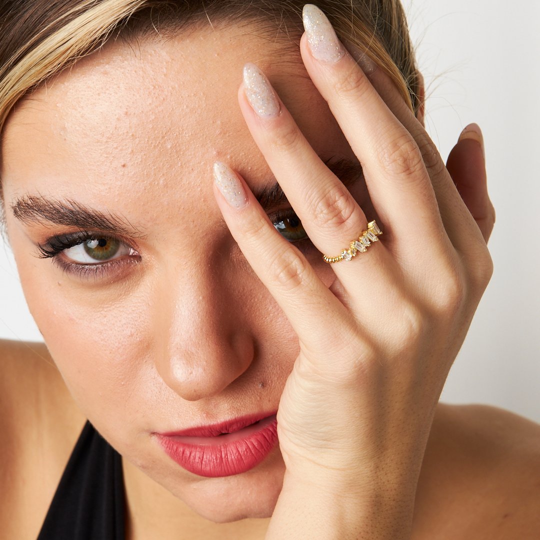 Elegant Baguette Diamond Ring - 925 SILVER