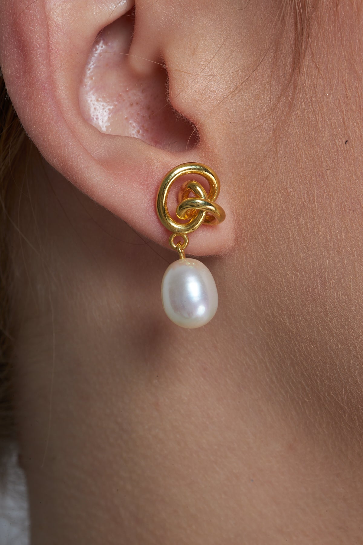 Pearl Drop Earrings - 925 Silver