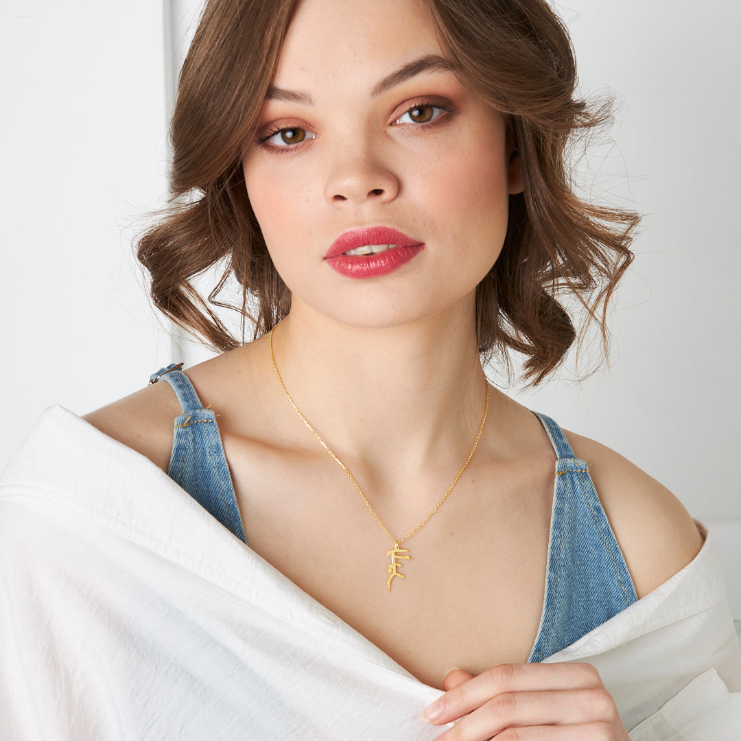 Arabic Vertical Name Necklace - 925 Silver