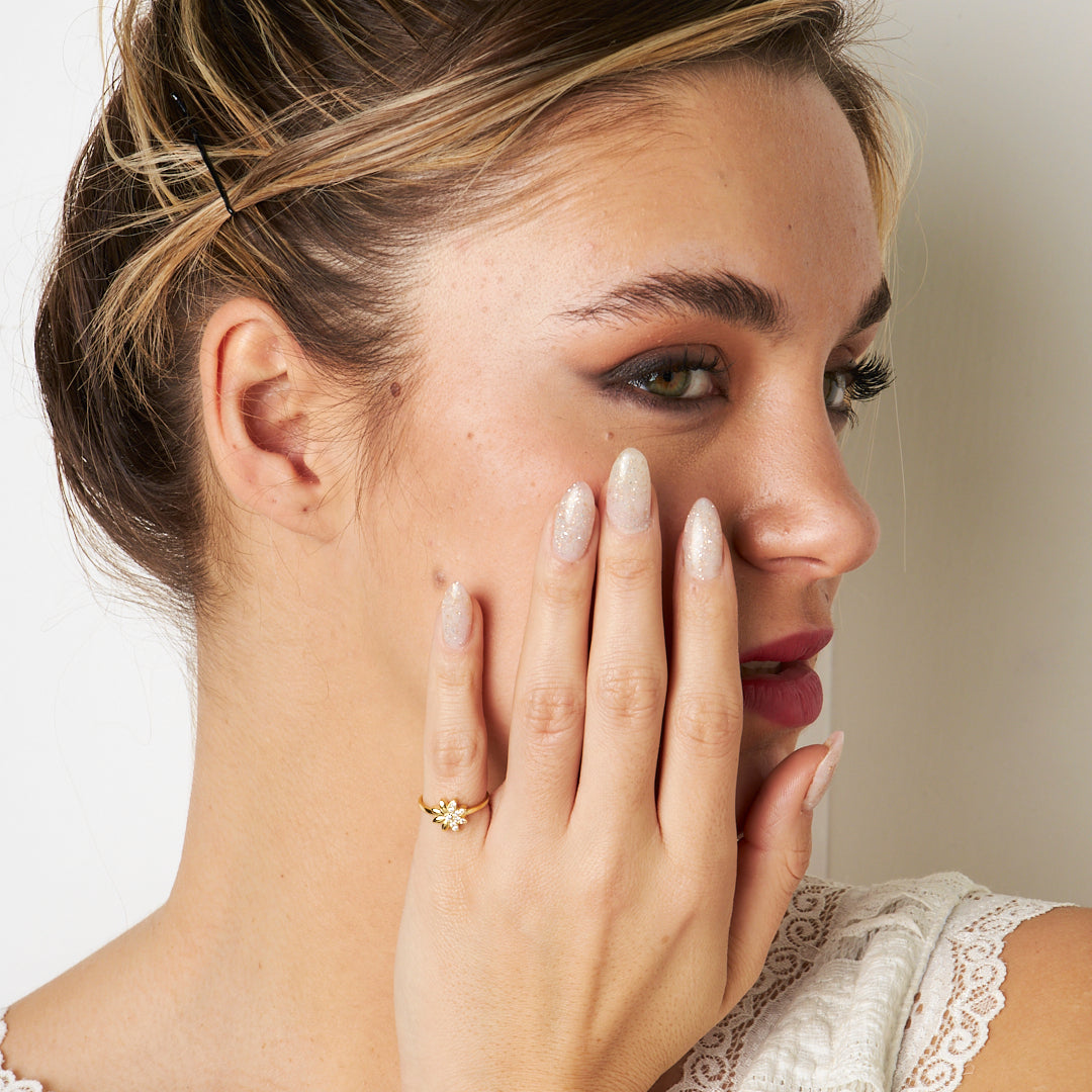 Daisy Stone Ring - 925 SILVER