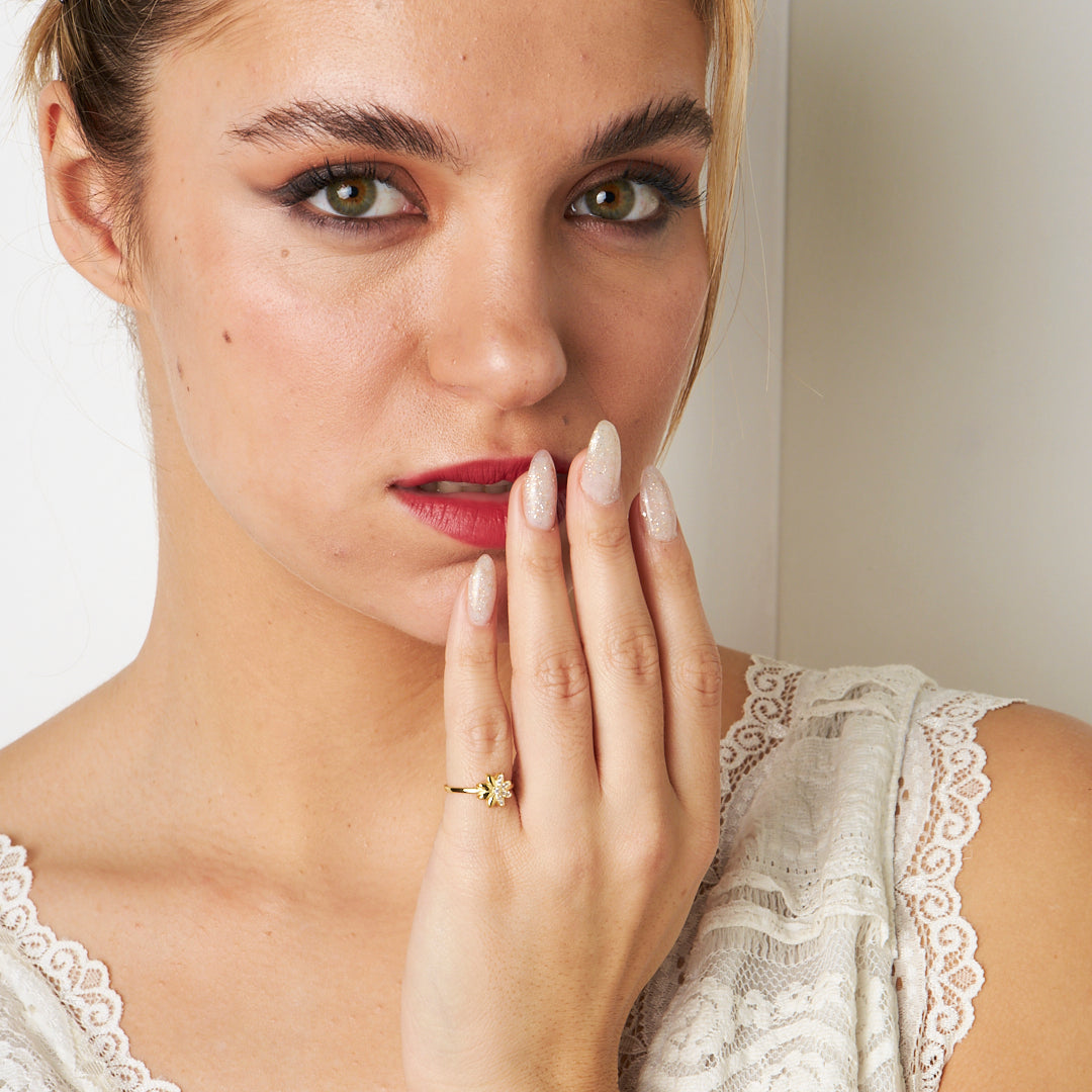 Daisy Stone Ring - 925 SILVER