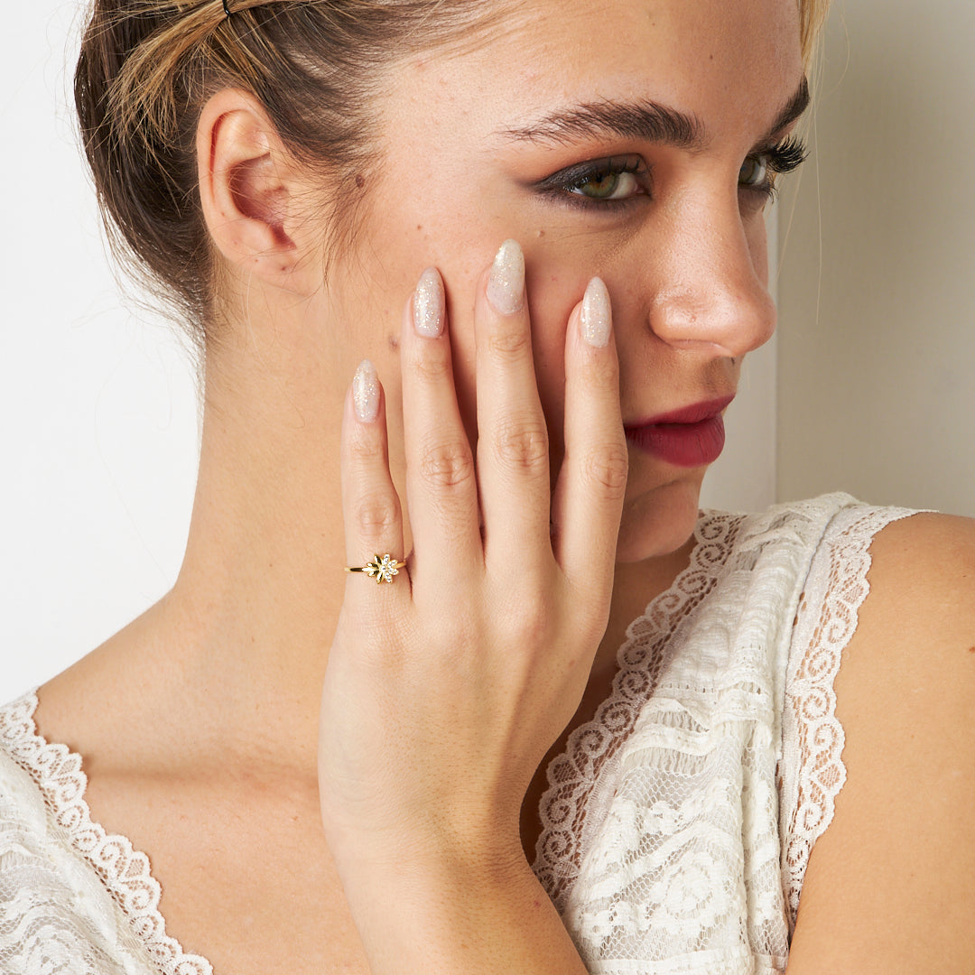 Daisy Stone Ring - 925 SILVER