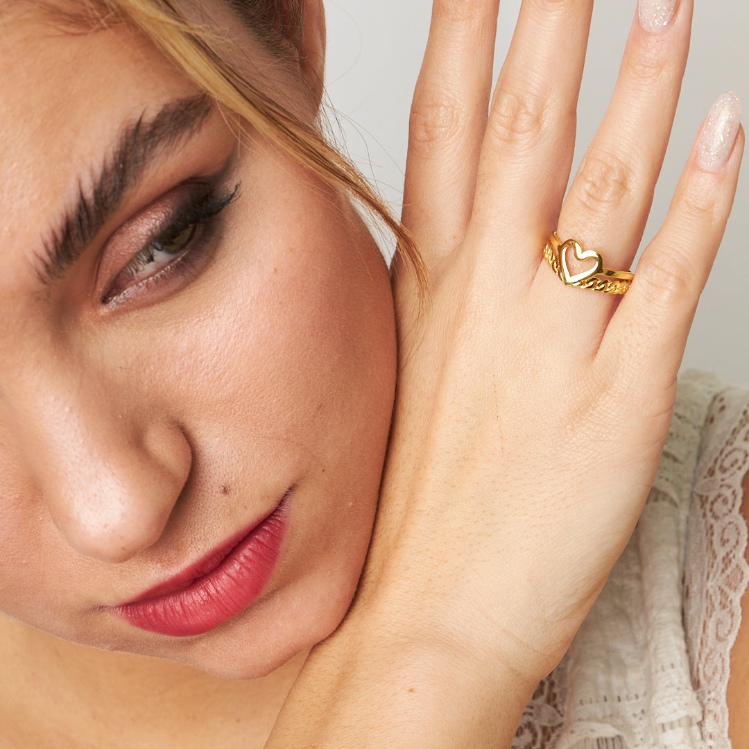 Elegant Heart Ring - 925 SILVER