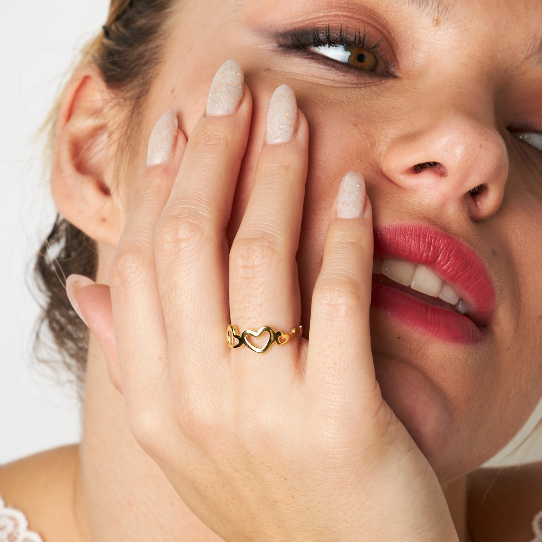 Heart Row Ring - 925 SILVER
