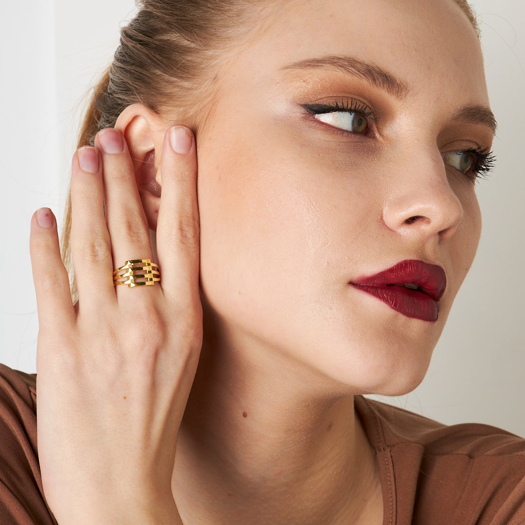 Smooth Ribbed Ring - 925 SILVER