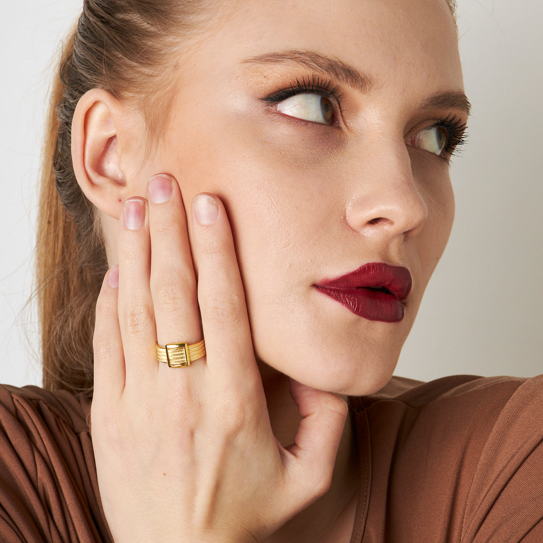 Classic Buckled Wicker Ring - 925 SILVER