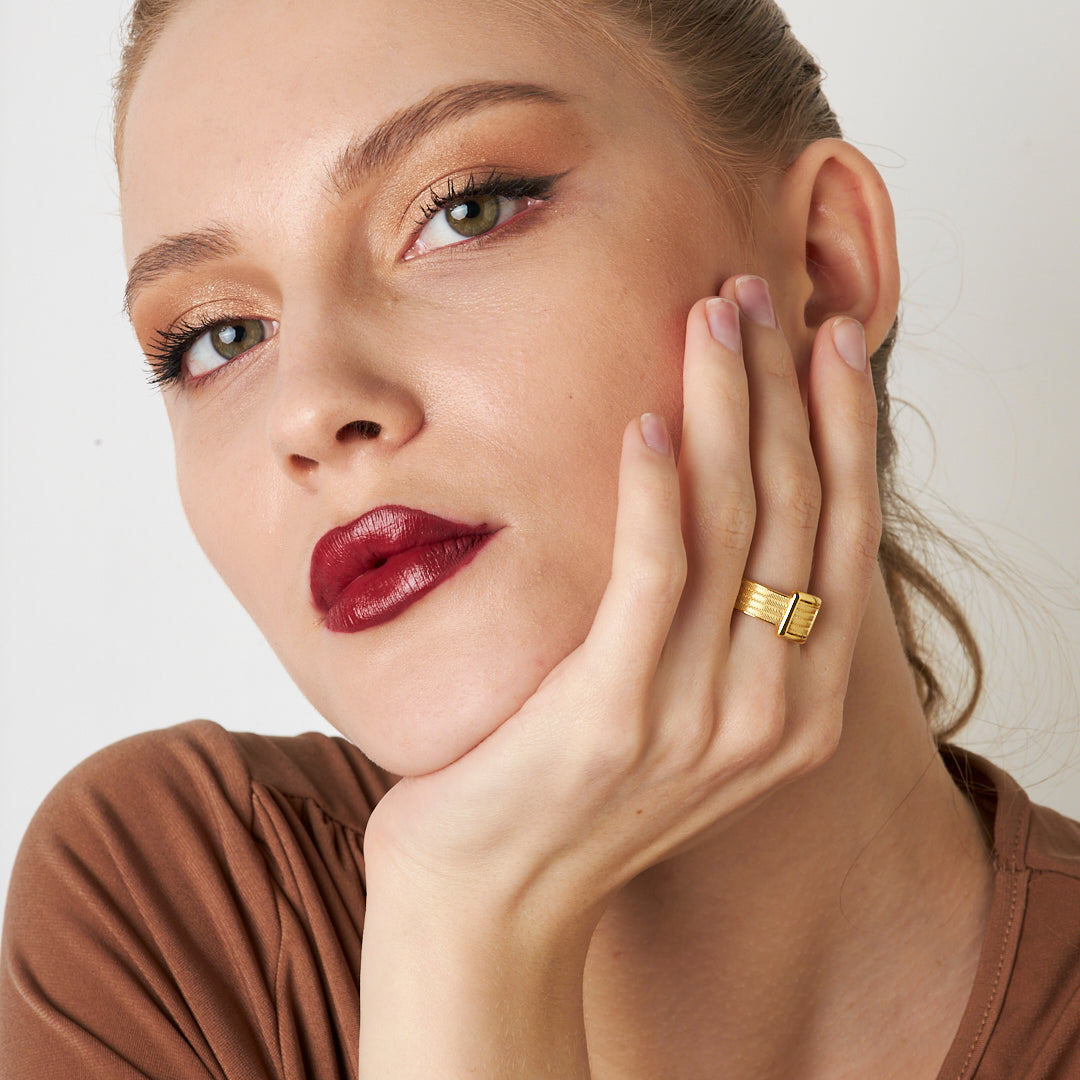 Classic Buckled Wicker Ring - 925 SILVER