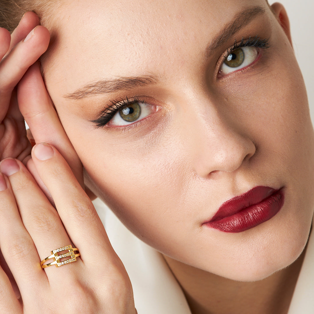 Triple Ribbed Ring with Row Stones - 925 SILVER