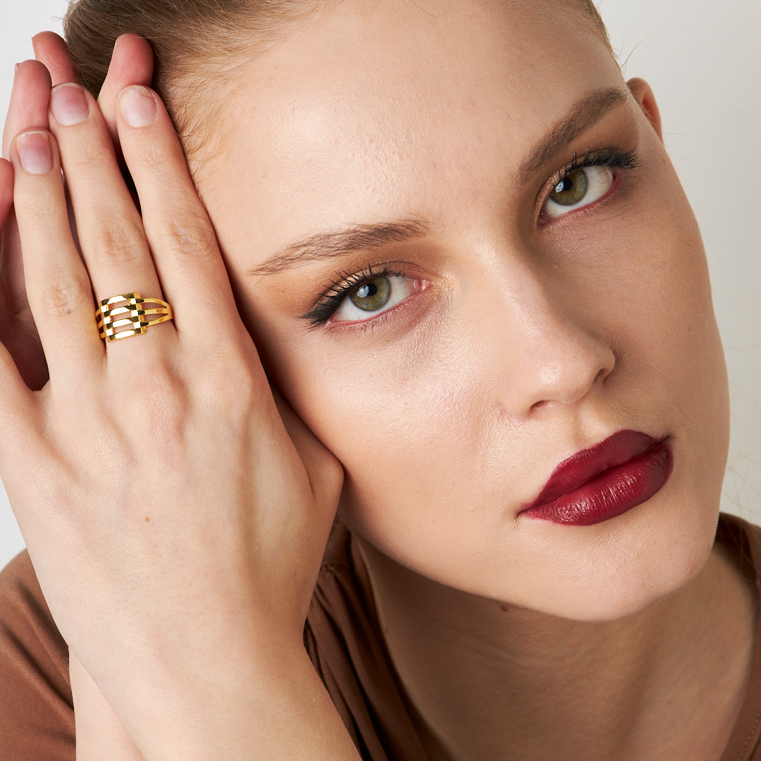 Smooth Ribbed Ring - 925 SILVER