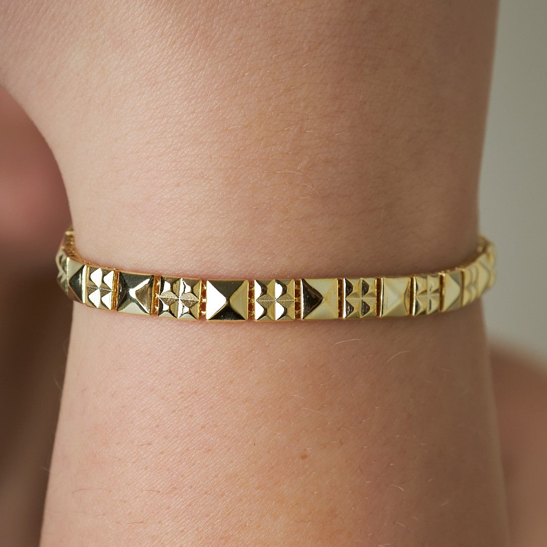 Shell Shaped Bracelet - 925 SILVER