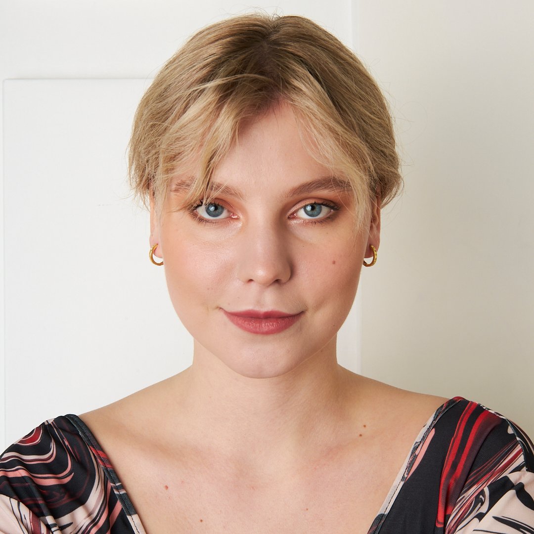 Heart Patterned Earrings - 925 Silver