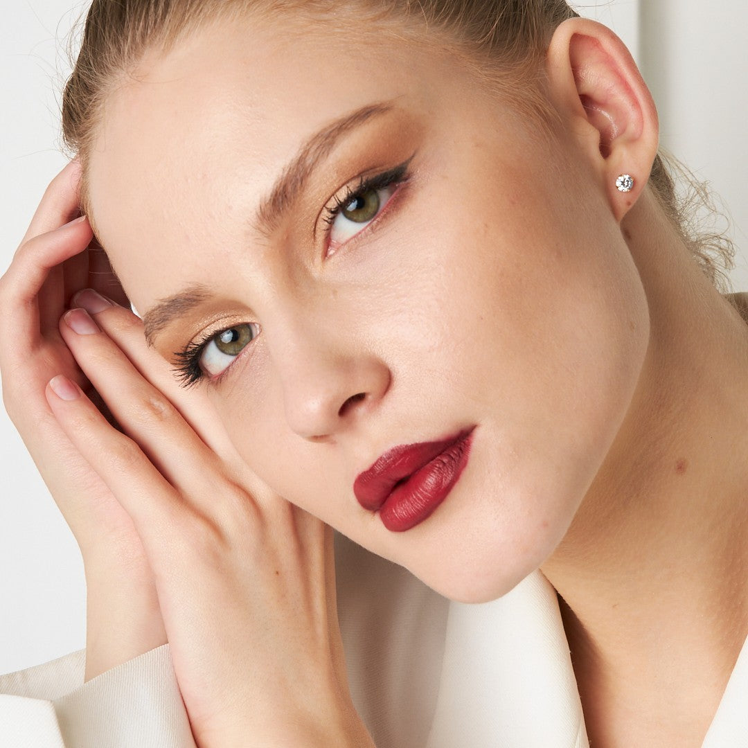 Solitaire Earring - 925 Silver