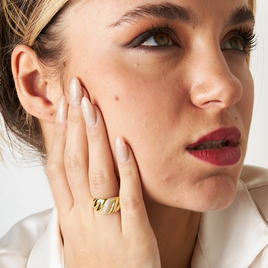 Curved Design and Stone Ring - 925 SILVER