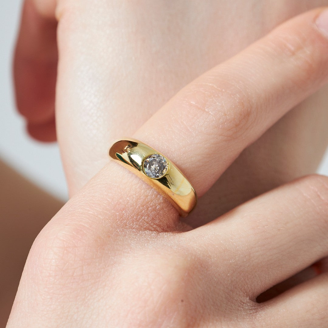 Single Stone Bombe Ring - 925 SILVER