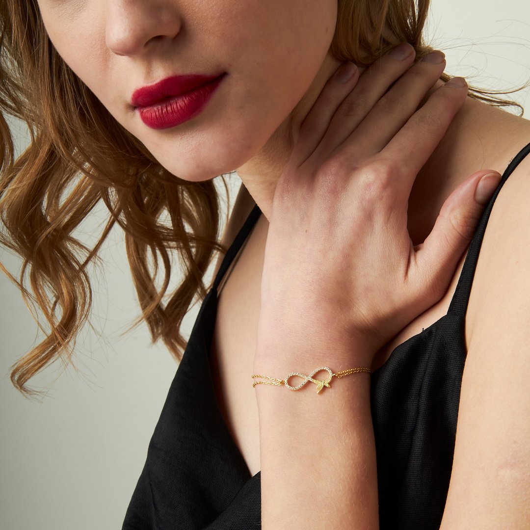 Infinity Bracelet with Dragonfly Detail - 925 SILVER