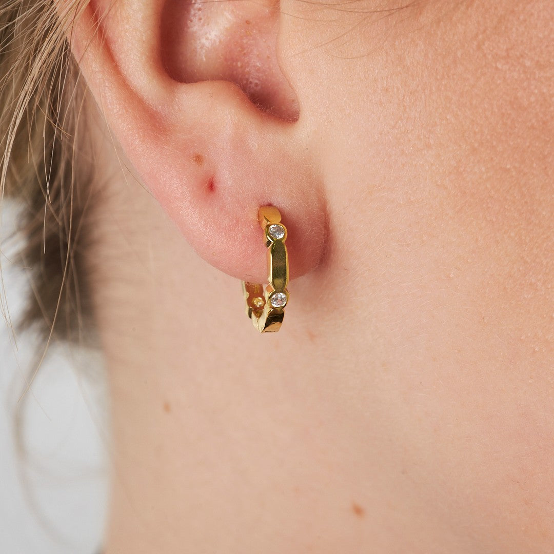 Stylish Hoop Earrings with Four Stones - 925 Silver