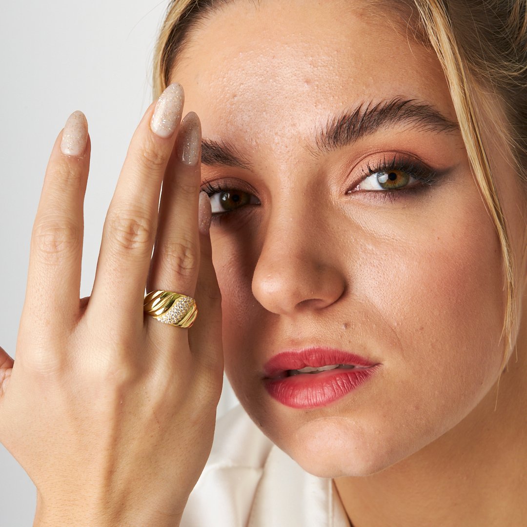 Curved Design and Stone Ring - 925 SILVER