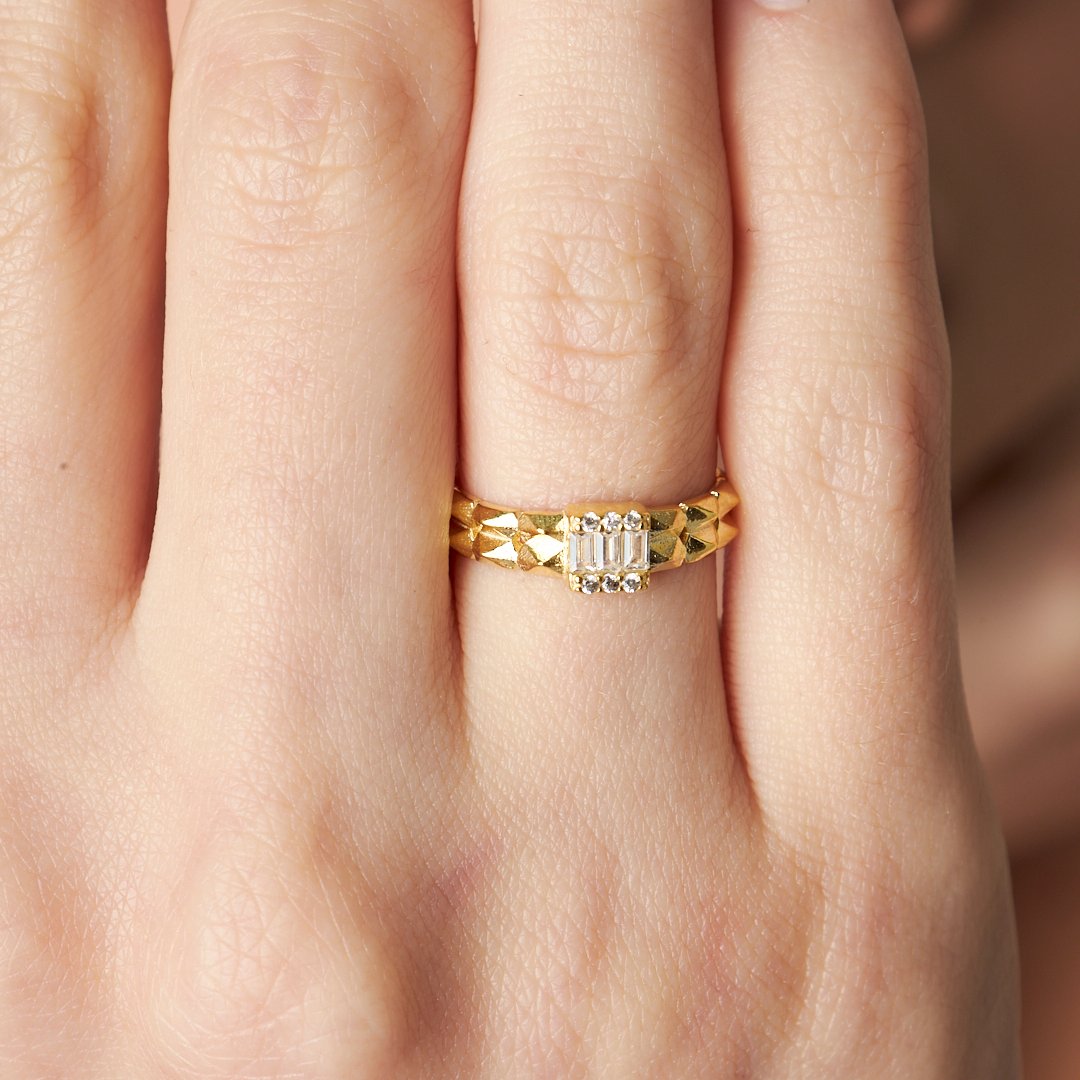 Stone Wave Design Ring - 925 SILVER