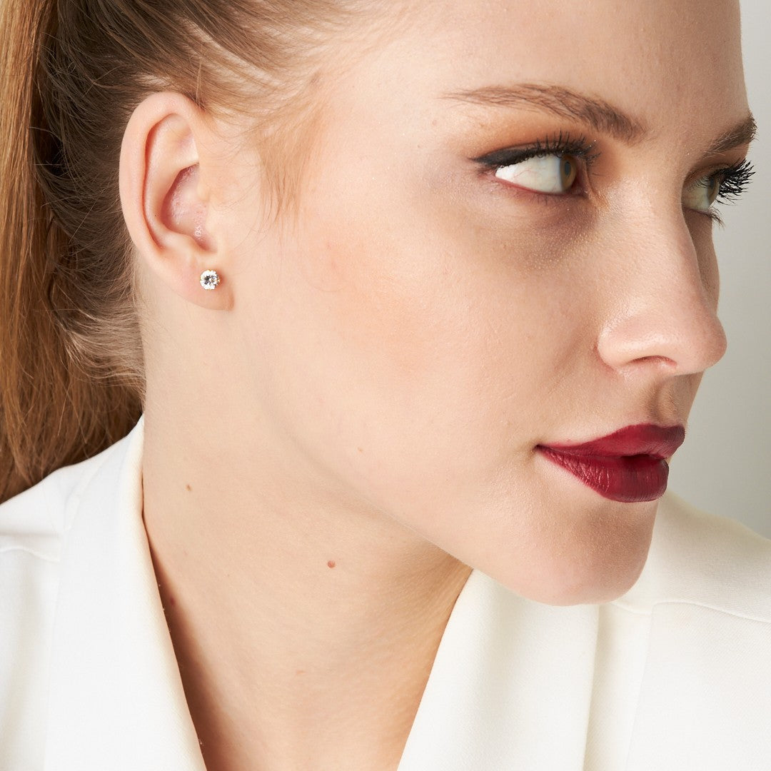 Solitaire Earring - 925 Silver